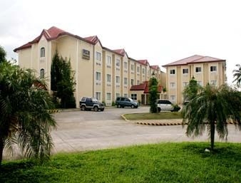 Microtel by Wyndham Batangas0