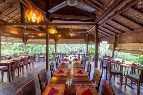 Sambor Village Hotel1