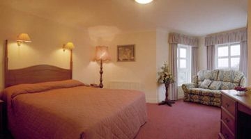 DROMHALL2