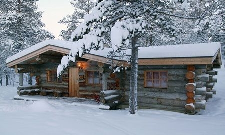 Kakslauttanen Hotel1