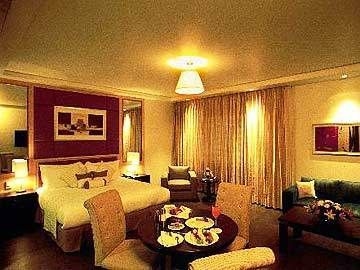 GOLDEN TULIP2