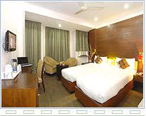 Crest Inn1
