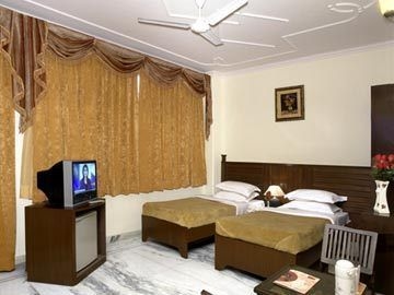 INCREDIBLE HOME STAY3
