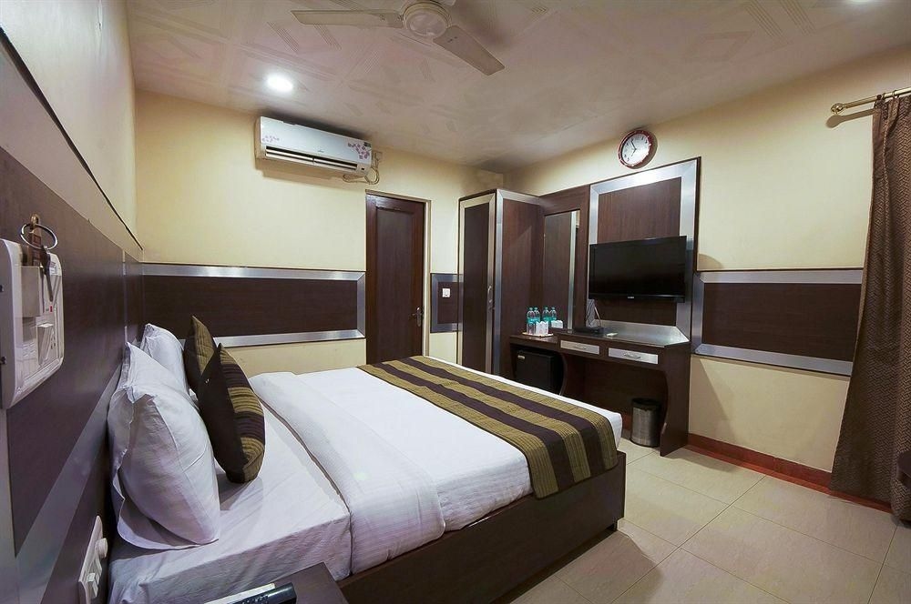 Hotel Rama Deluxe0