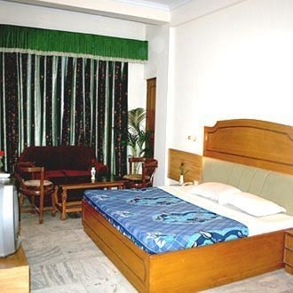 โรงแรมชนากายา (Hotel Chanakaya)0