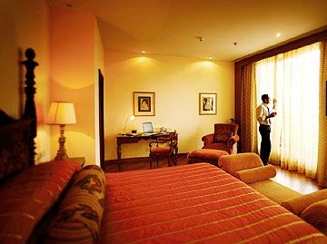 Lalit Intercontinental (Club)1