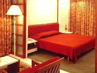 โรงแรมดิโพลมัท (Diplomat Hotel)4