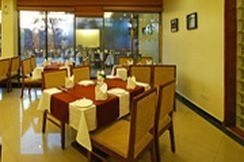 Phoenix Hotel0