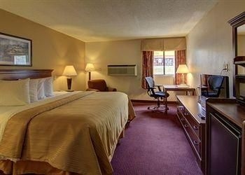 QUALITY INN AUBURN2