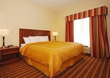 COMFORT SUITES MONTGOMERY3