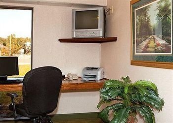 QUALITY INN SARALAND4