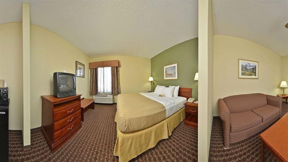 QUALITY INN & SUITES THOMASVILLE2