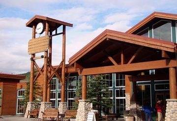 MCKINLEY CHALETS3