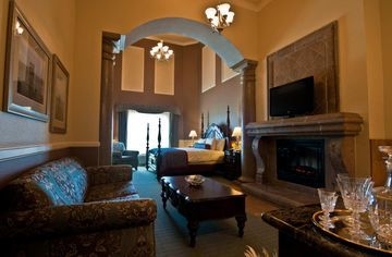DOUBLETREE BY HILTON PHOENIX -4