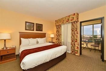 COMFORT SUITES UNIV. OF PHOENIX STADIUM AREA2