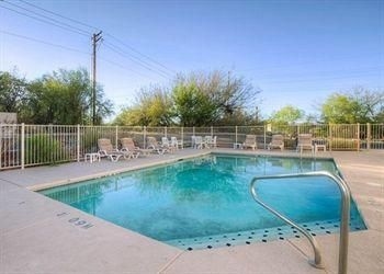 COMFORT INN GREEN VALLEY1