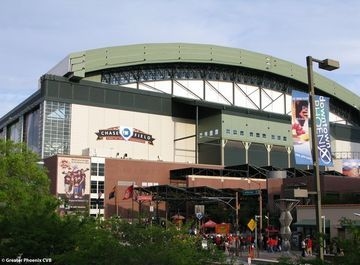 HILTON PHOENIX SUITES2