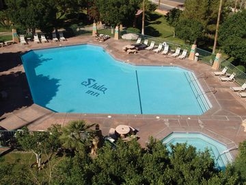 SHILO INN SUITES4