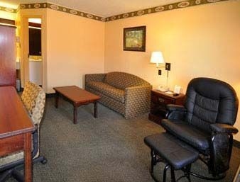 DAYS INN BENTON1