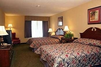 Camelot Inn And Suites3