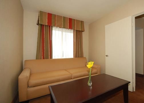 Quality Inn and Suites Anaheim at the Park0