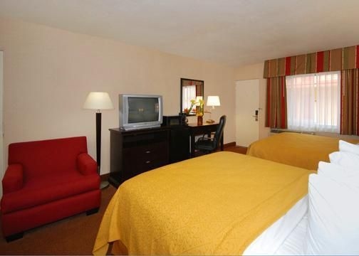 Quality Inn and Suites Anaheim at the Park3