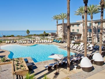 Hilton Carlsbad Oceanfront Res1