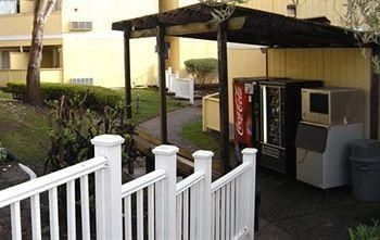 QUALITY INN & SUITES CAPITOLA3