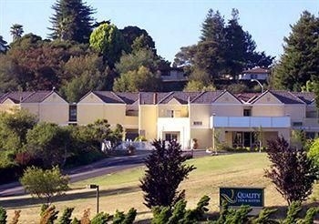 QUALITY INN & SUITES CAPITOLA4
