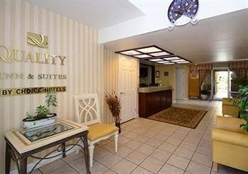 QUALITY INN & SUITES CAPITOLA0