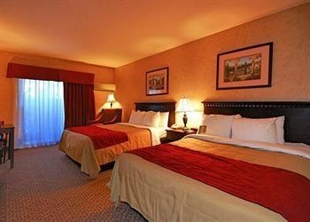 COMFORT INN ESCONDIDO2