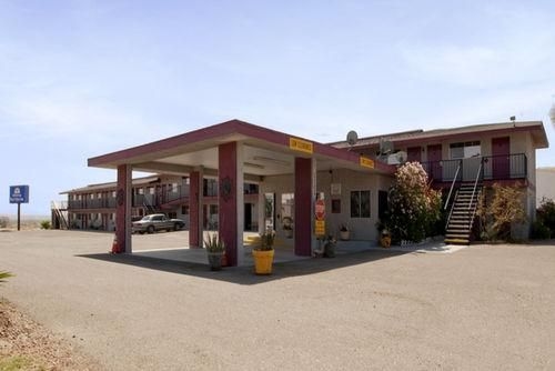 AMERICAS BEST VALUE INN - NEEDLES3