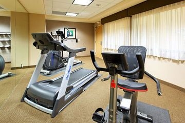 HOLIDAY INN EXP&S FRESNO NW H4