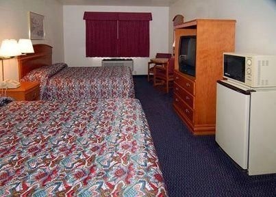 ECONO LODGE FONTANA0