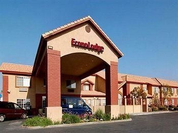 ECONO LODGE FONTANA4