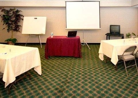 COMFORT INN & SUITES1