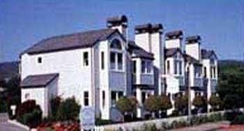 PILLAR POINT INN1