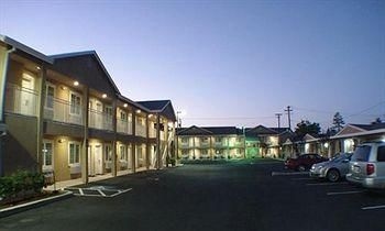 AMERICAS BEST VALUE INN and Suites-Healdsburg2