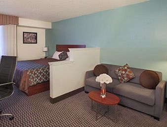 SUPER 8 EL CERRITO/BERKELEY4