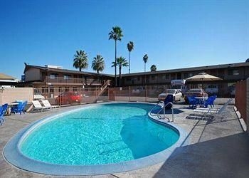 RODEWAY INN SAN BERNARDINO0