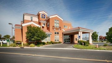 BEST WESTERN PLUS I-5 INN & SUITES0