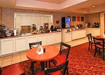 COMFORT INN LATHROP1