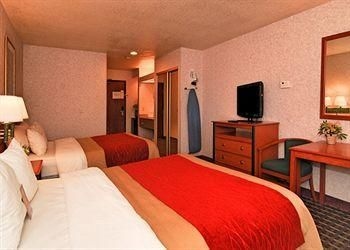 COMFORT INN LATHROP2