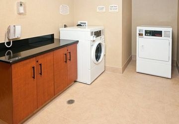 FAIRFIELD INN & SUITES SFC APT4