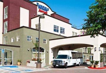 FAIRFIELD INN & SUITES SFC APT3