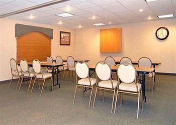 COMFORT INN MARINA2