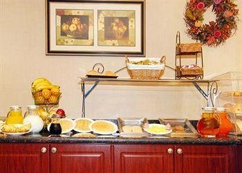 QUALITY INN & SUITES AT NASA AMES3
