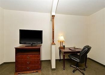 COMFORT SUITES REDLANDS4