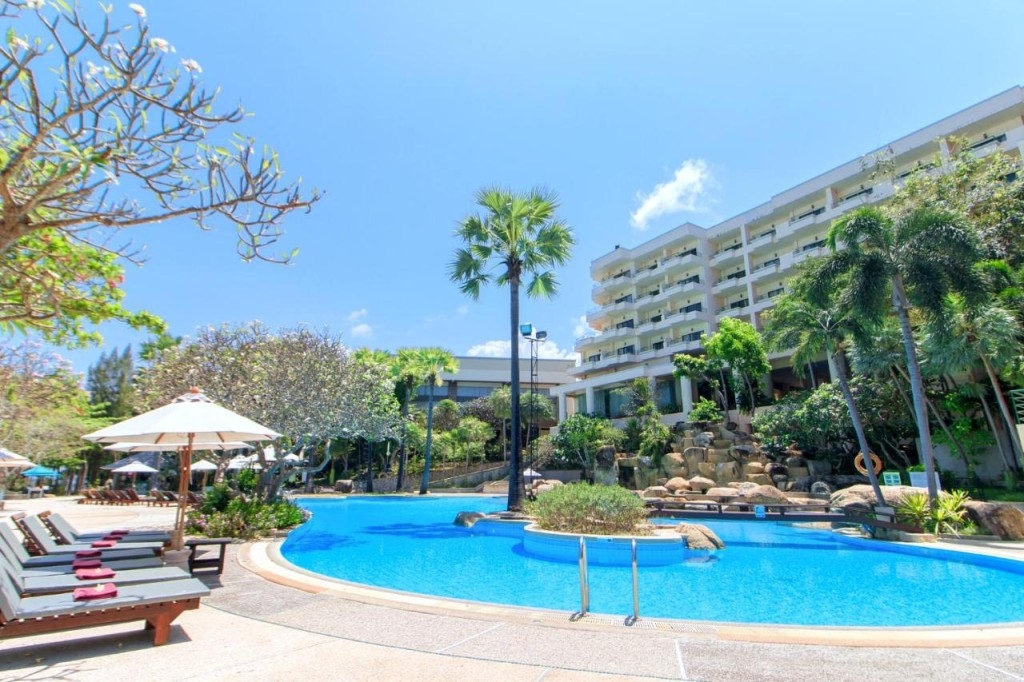 การ์เดน ซีวิว รีสอร์ต (Garden Sea View Resort)0