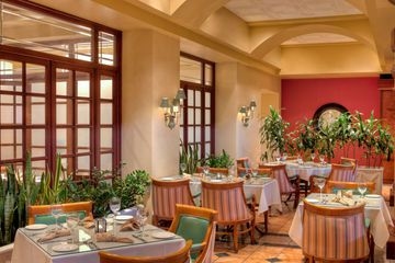 The Declan Suites San Diego (P2
